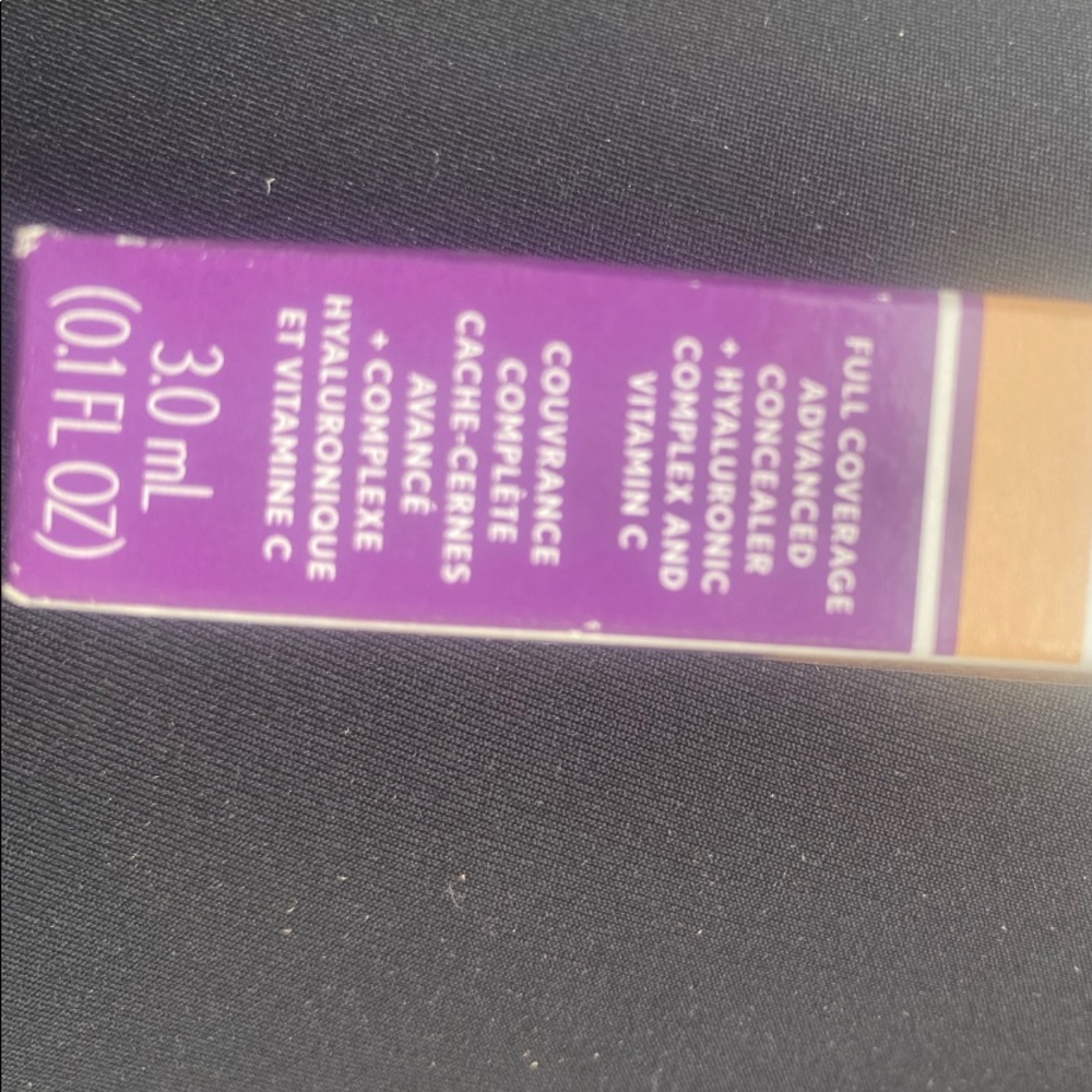 COVERGIRL Simply Ageless Instant Fix Advanced Concealer, Light Pale 320, NEW - Picture 9 of 10